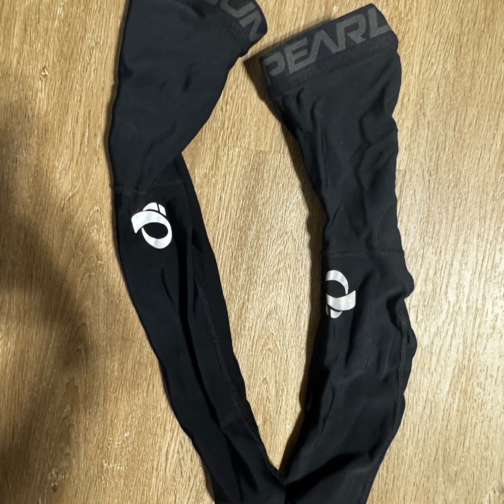 Pearl Izumi Black and White Cycling Gloves